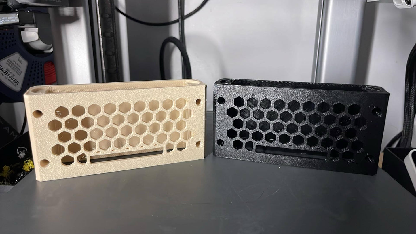 1001U AMP Case